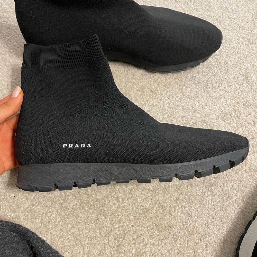 BRAND NEW PRADA ANKLE HEIGHT SNEAKERS SIZE 41